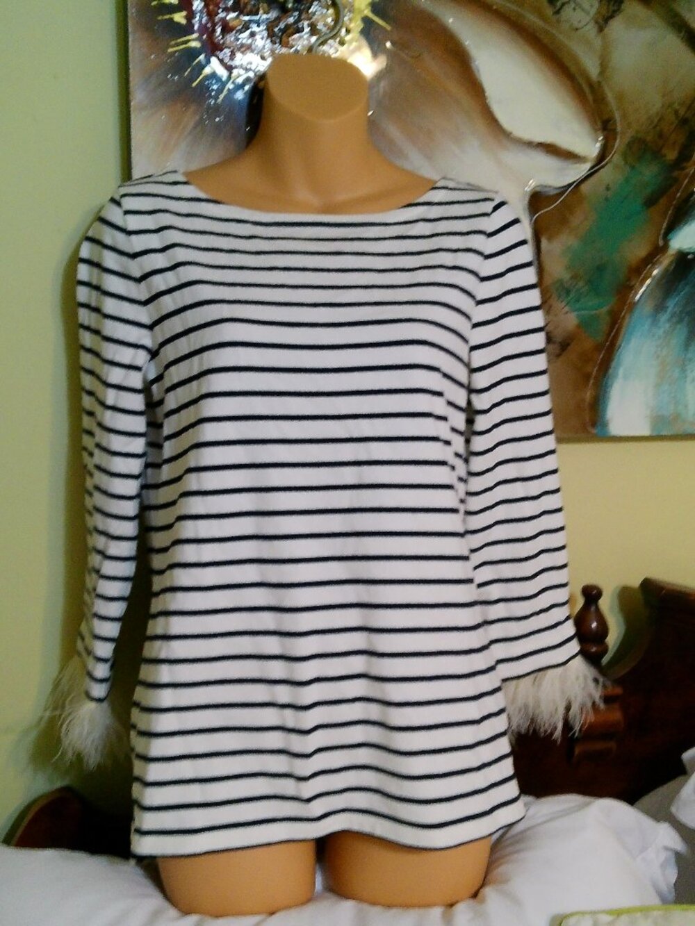 TALBOTS SIZE SMALL TOP GREAT CONDITION BOAT NECK